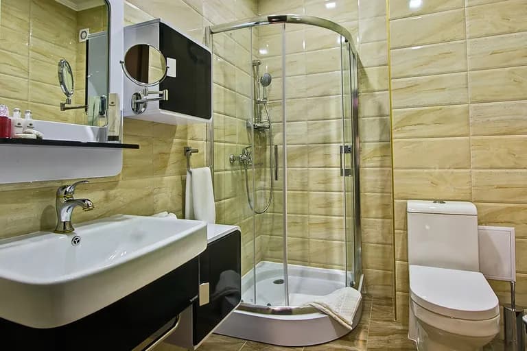 Discovery Hotel 17