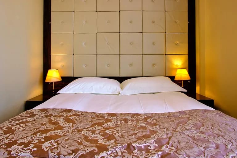 Discovery Hotel 15