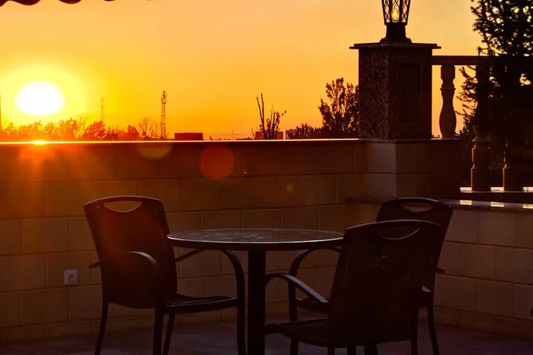 Discovery Hotel 9